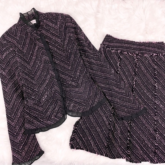 VINTAGE Vanity Fair Tweed Skirt Suit Pink And Black - Picture 1 of 16